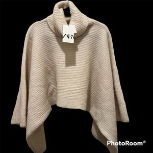 ZARA CROPPED BELL SLEEVE SWEATER